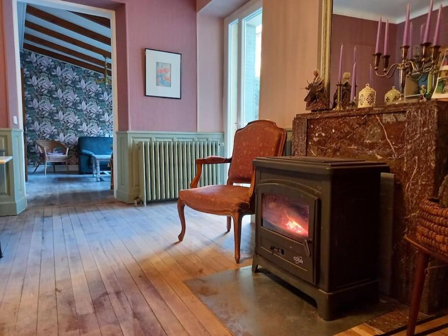 Maison Violette En Berry Aigurande Luaran gambar