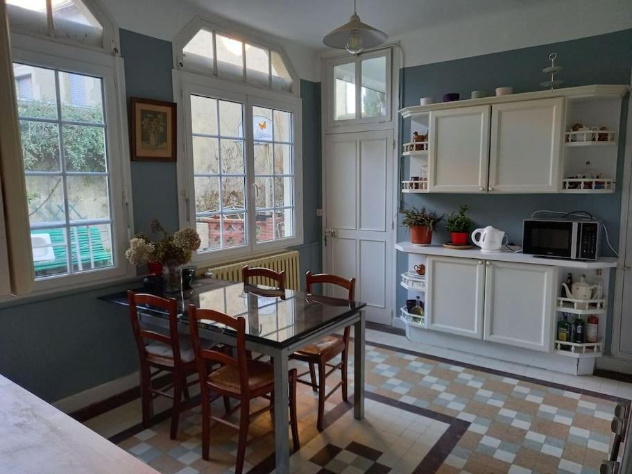 Maison Violette En Berry Aigurande Luaran gambar