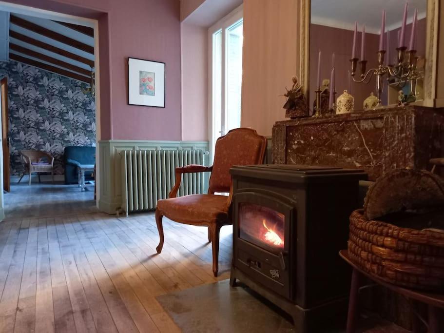 Maison Violette En Berry Aigurande Luaran gambar