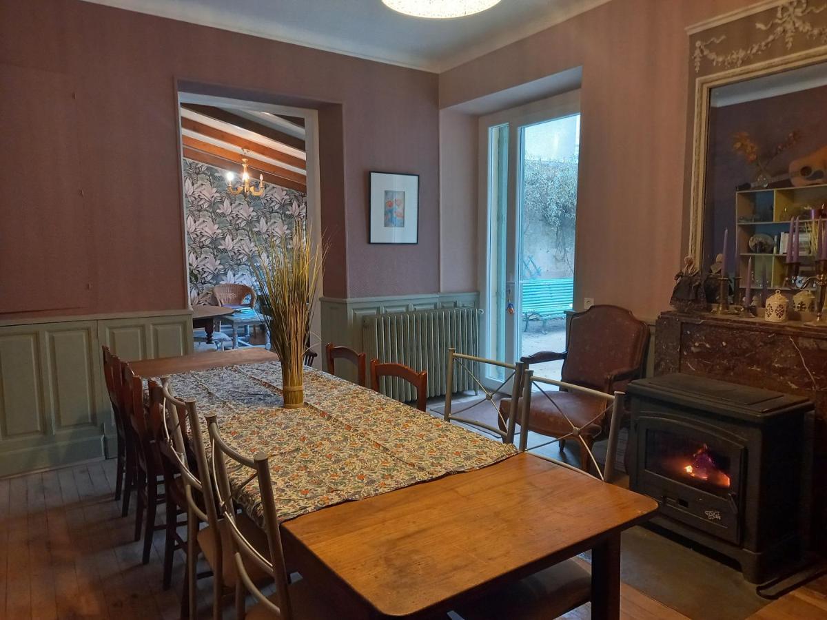 Maison Violette En Berry Aigurande Luaran gambar
