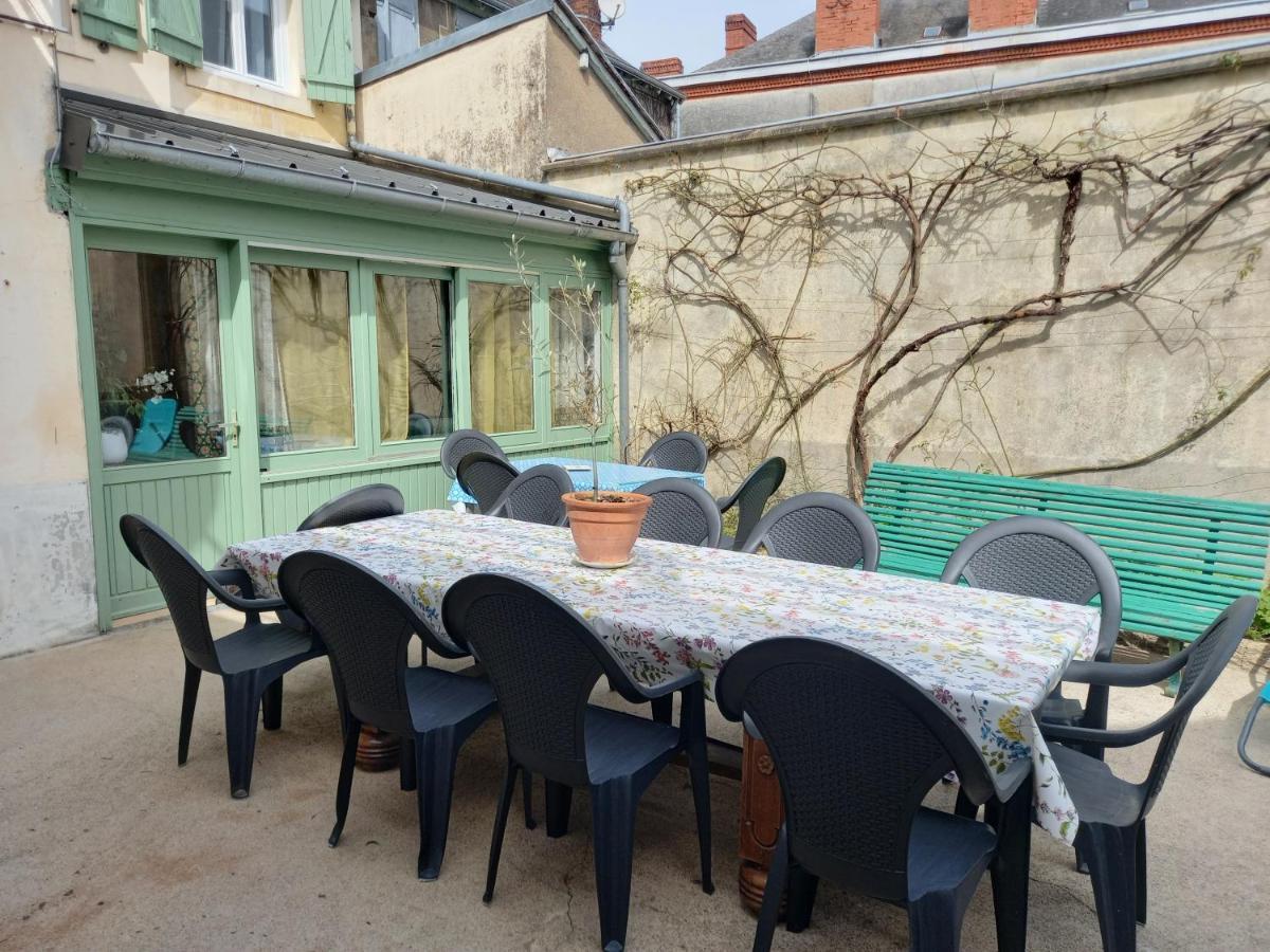 Maison Violette En Berry Aigurande Luaran gambar