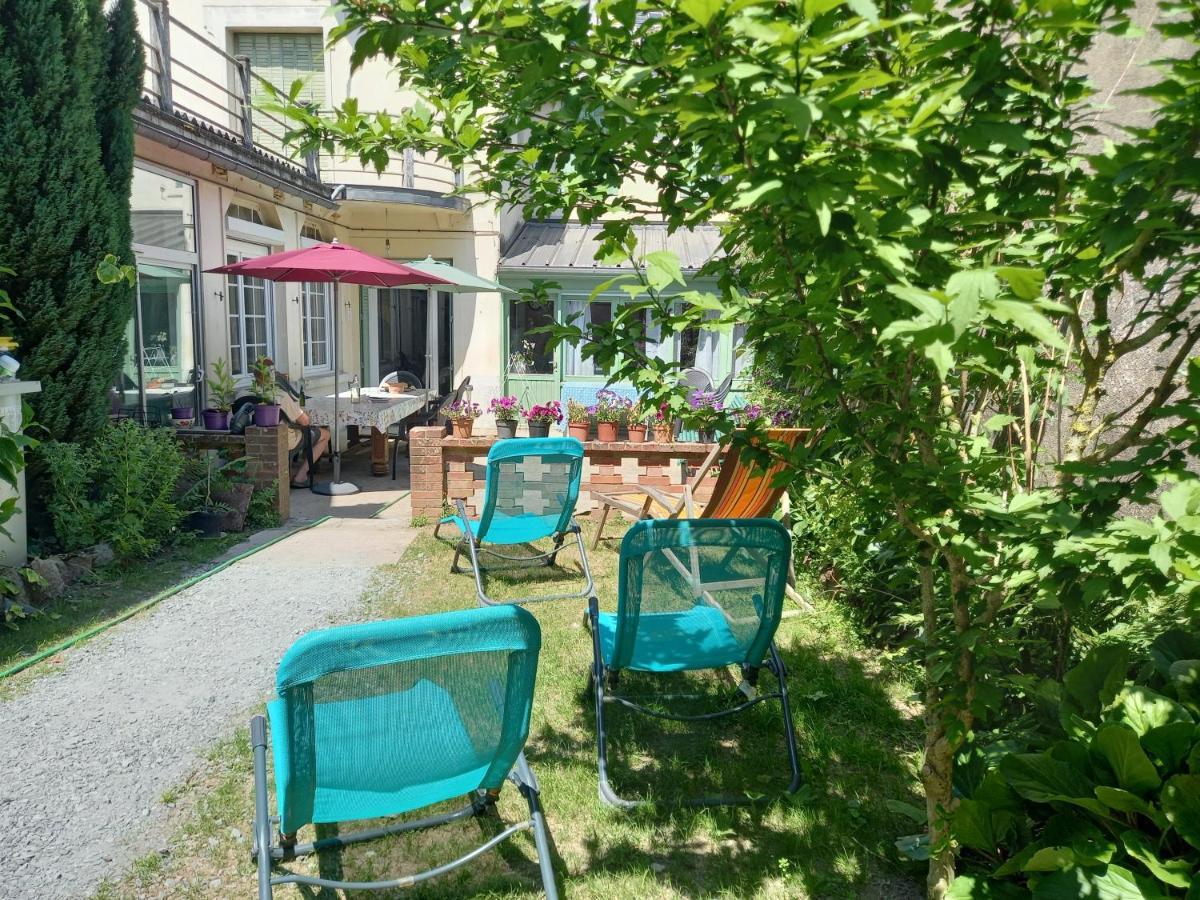 Maison Violette En Berry Aigurande Luaran gambar