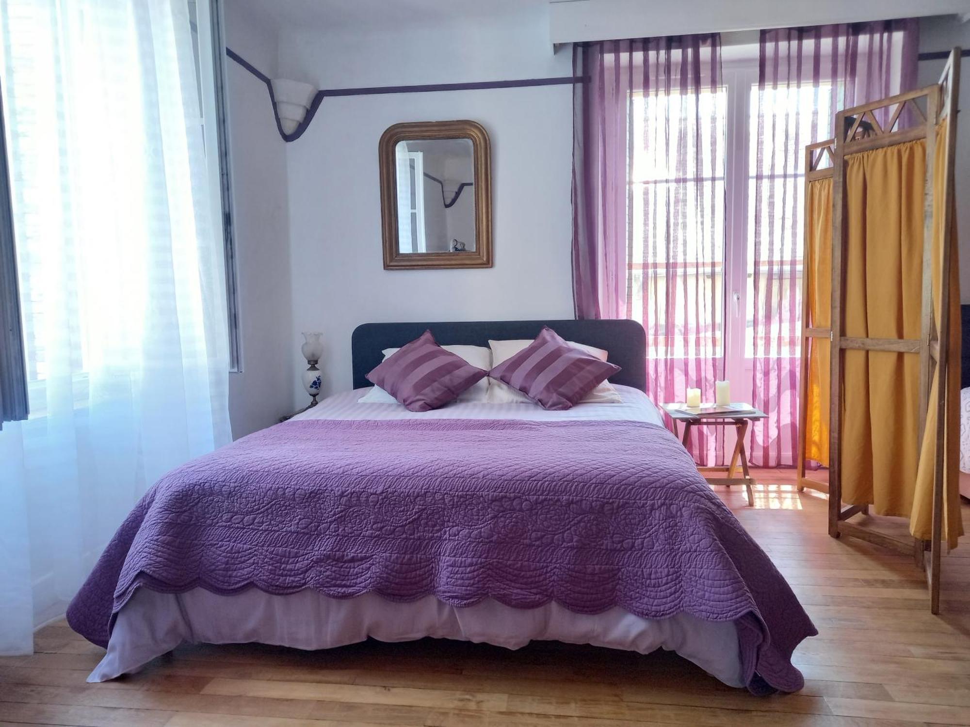 Maison Violette En Berry Aigurande Luaran gambar