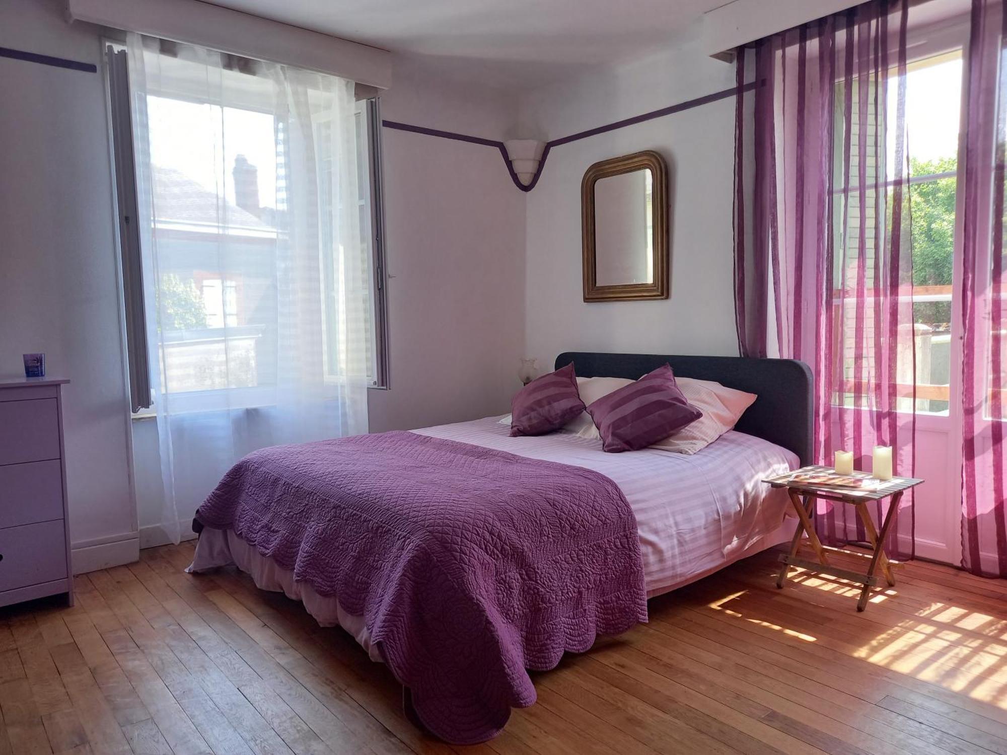 Maison Violette En Berry Aigurande Luaran gambar