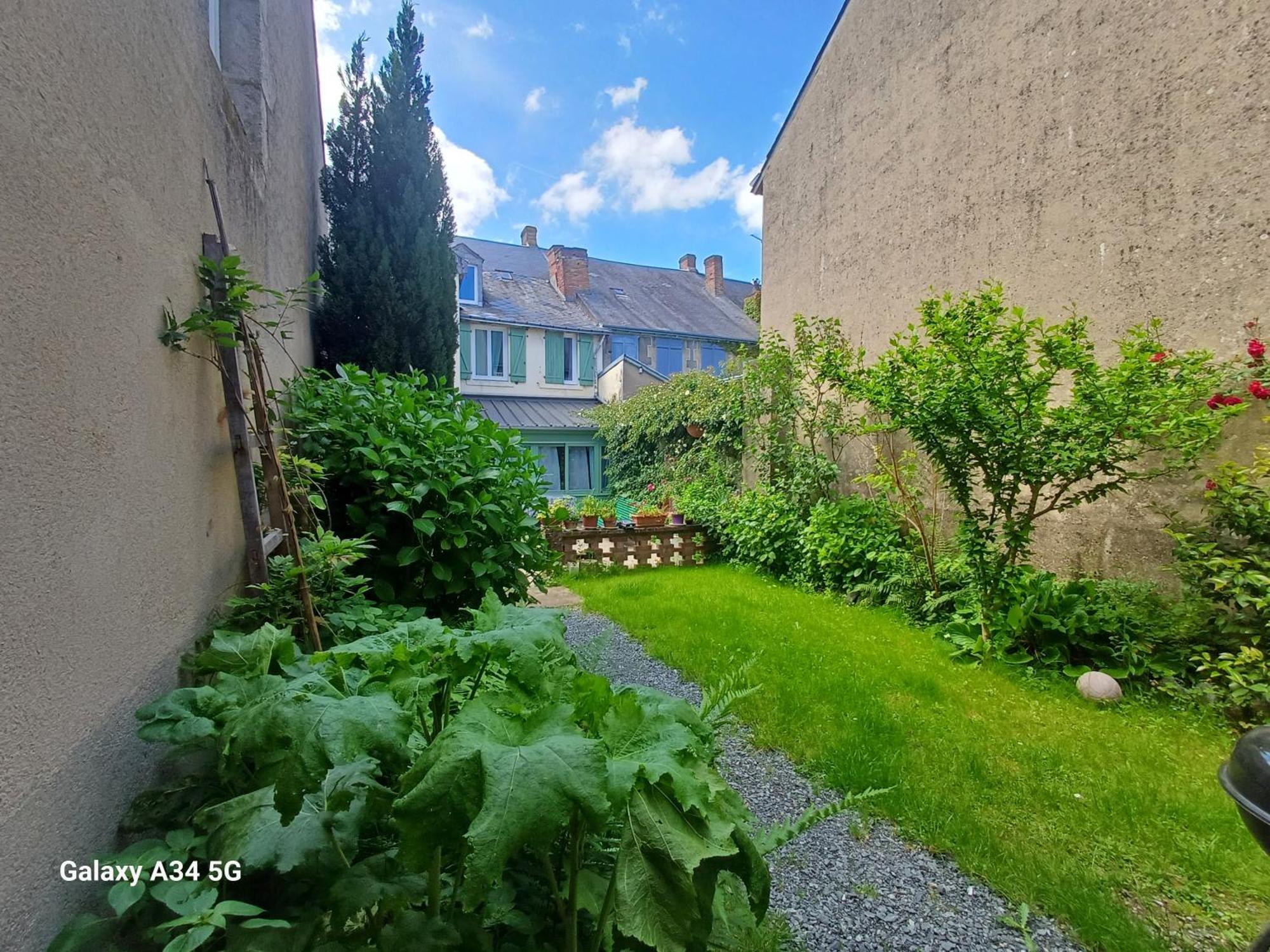 Maison Violette En Berry Aigurande Luaran gambar